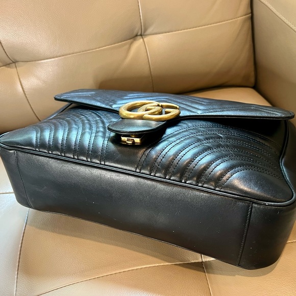 SOLD x x Gucci Calfskin Matelasse Large GG Marmont Shoulder Bag - Picture 11 of 17